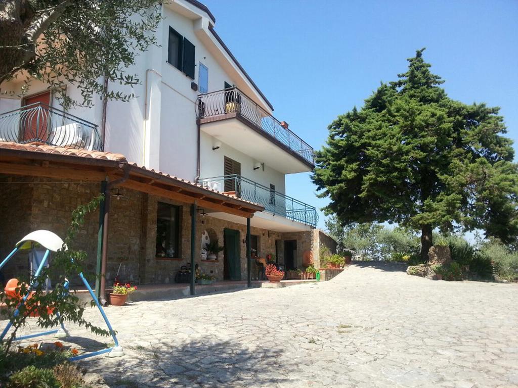 Bed & Breakfast Villa Flora Eredita Exterior photo