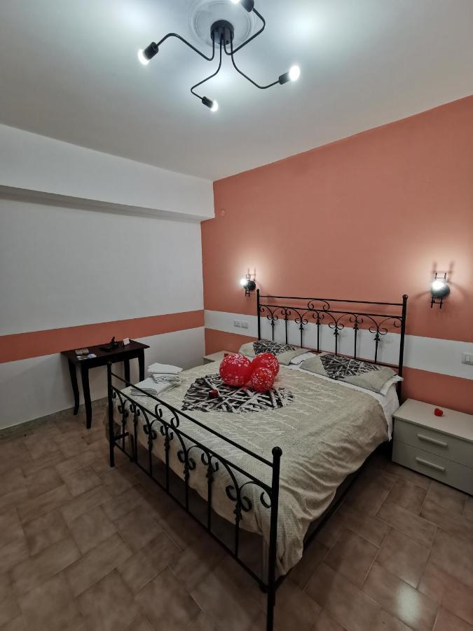 Bed & Breakfast Villa Flora Eredita Exterior photo